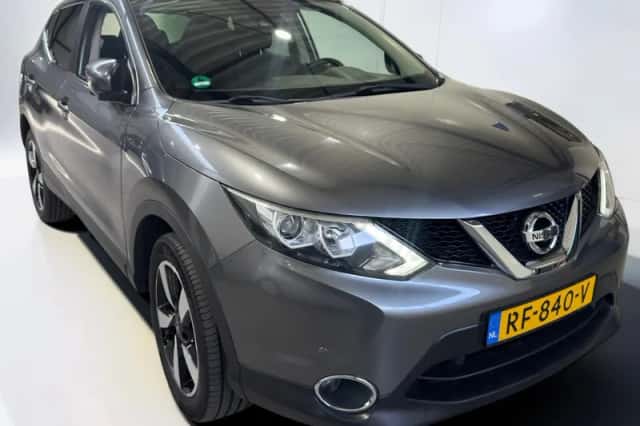 Nissan Qashqai (2017) thumbnail 3