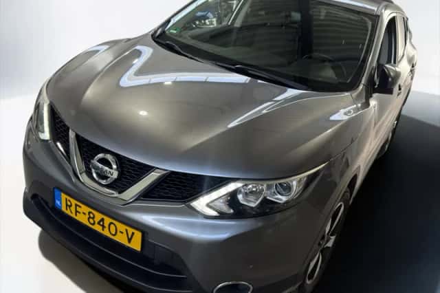 Nissan Qashqai (2017) thumbnail 4