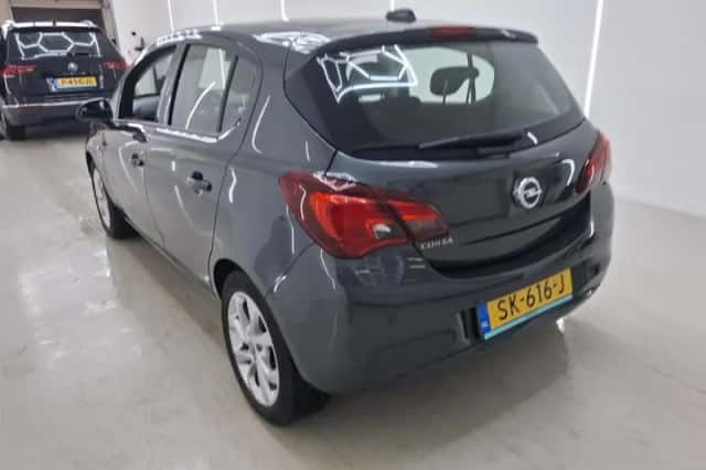 Opel Corsa (2018) thumbnail 3