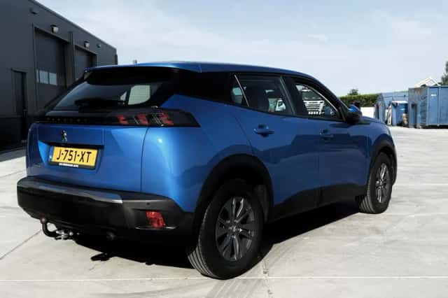 Peugeot 2008 (2020) thumbnail 6
