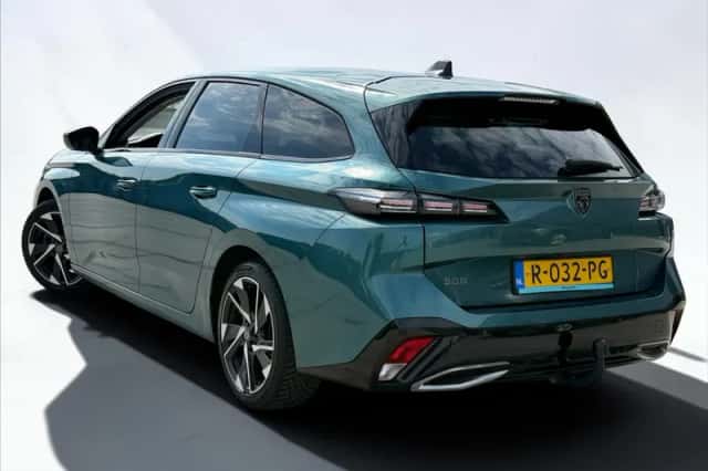 Peugeot 308 (2022) thumbnail 4