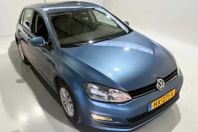 Volkswagen Golf (2016) thumbnail 6