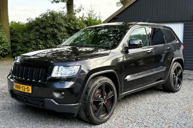Jeep Grand Cherokee (2012) thumbnail 2