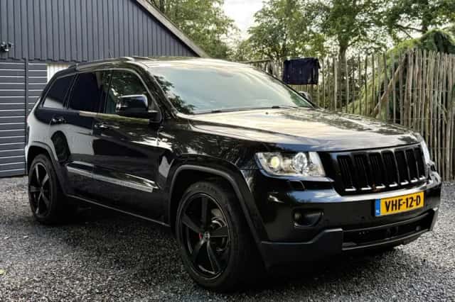 Jeep Grand Cherokee (2012) thumbnail 4
