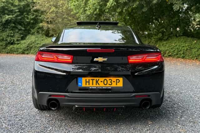 Chevrolet Camaro (2017) thumbnail 6