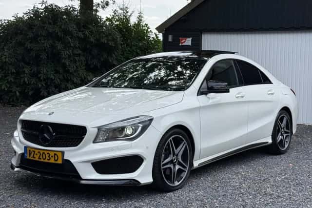 Mercedes-Benz CLA-Klasse (2014) thumbnail 2