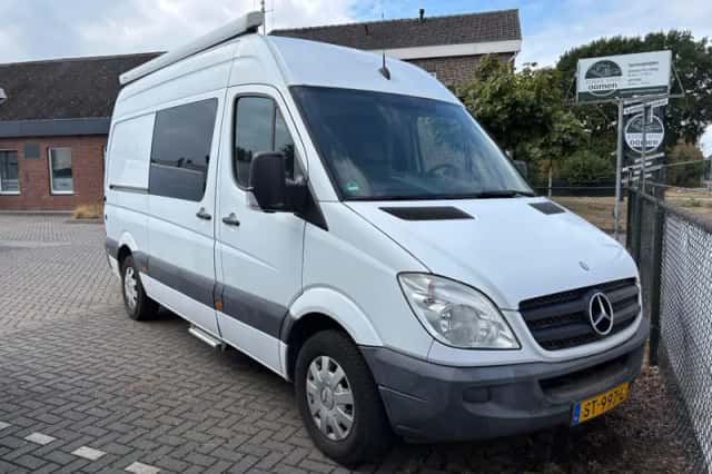 Mercedes-Benz Sprinter (2009) thumbnail 1