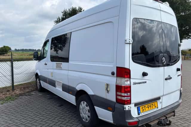 Mercedes-Benz Sprinter (2009) thumbnail 3