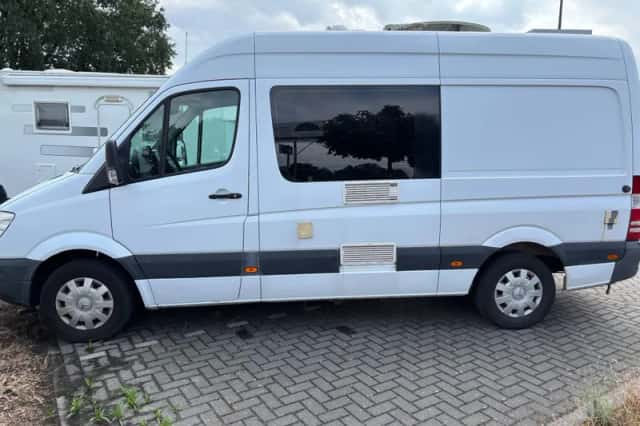 Mercedes-Benz Sprinter (2009) thumbnail 4