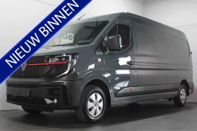 Renault Master (2024) thumbnail 1