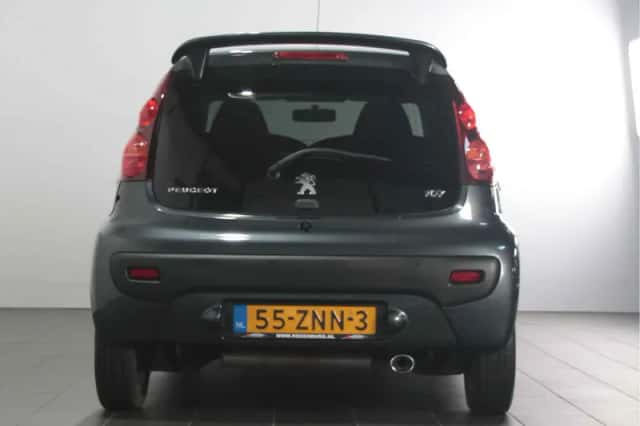 Peugeot 107 (2013) thumbnail 6