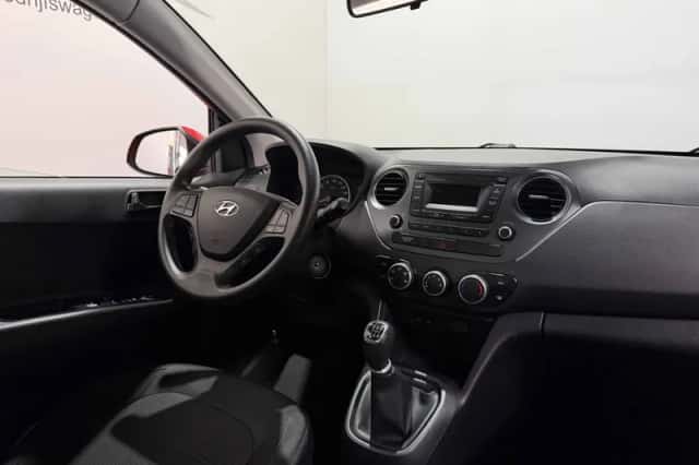 Hyundai i10 (2019) thumbnail 3