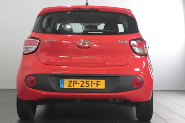 Hyundai i10 (2019) thumbnail 6
