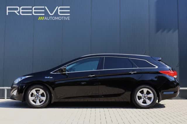 Hyundai i40 (2014) thumbnail 2