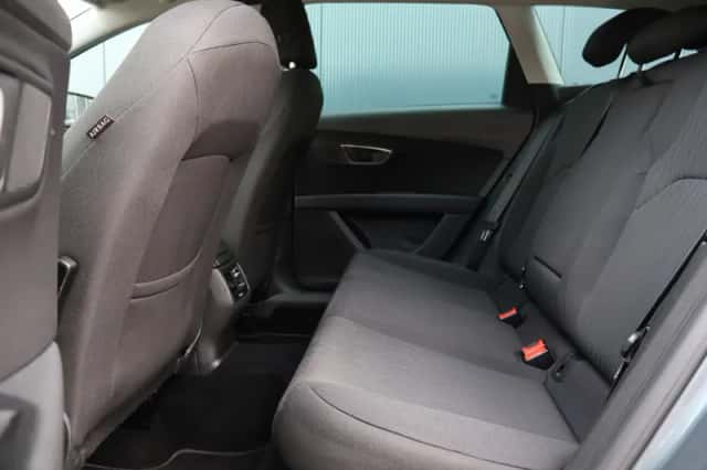 SEAT Leon (2015) thumbnail 6