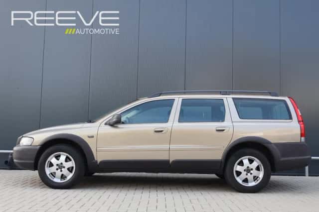 Volvo V70 (2001) thumbnail 2