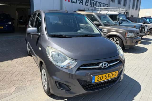 Hyundai i10 (2011) thumbnail 1