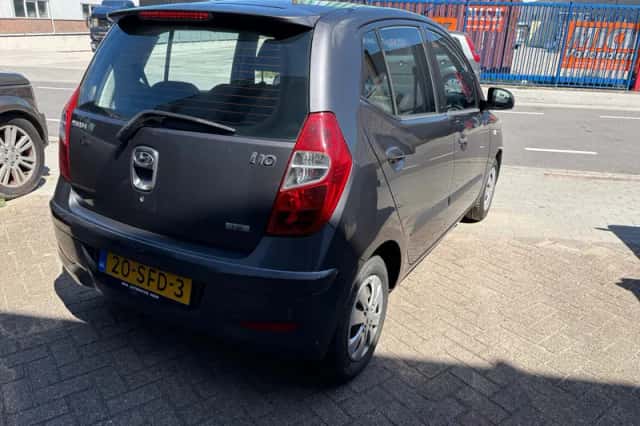 Hyundai i10 (2011) thumbnail 6