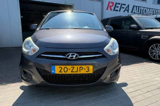 Hyundai i10 (2012) thumbnail 2