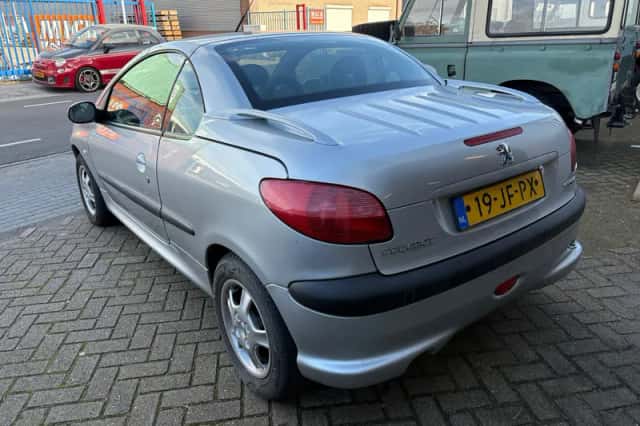 Peugeot 206 (2002) thumbnail 2