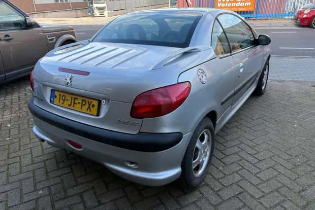Peugeot 206 (2002) thumbnail 4