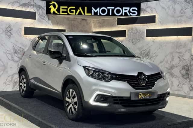 Renault Captur (2018) thumbnail 2