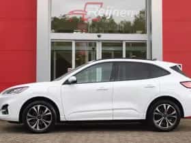 Ford Kuga (2024) thumbnail 3