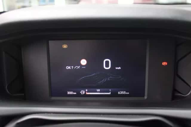 Jeep Avenger (2024) thumbnail 4
