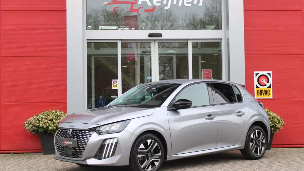 Peugeot 208 (2025) — foto 1
