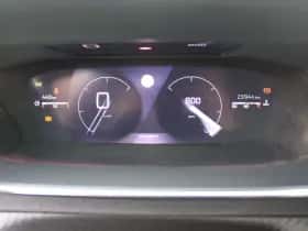 Peugeot 208 (2024) thumbnail 5