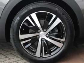 Peugeot 5008 (2023) thumbnail 11