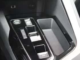Peugeot 5008 (2023) thumbnail 16