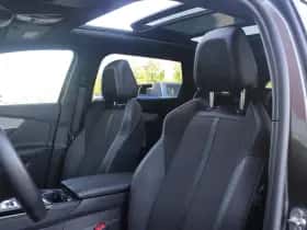 Peugeot 5008 (2022) thumbnail 2