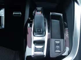 Peugeot 5008 (2022) thumbnail 16