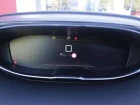 Peugeot 5008 (2022) thumbnail 5