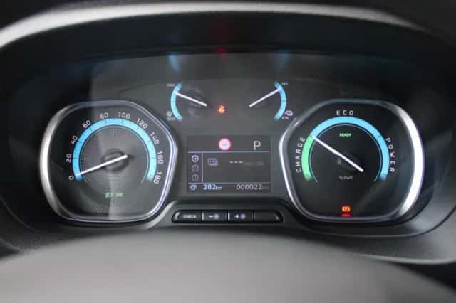 Peugeot E-Expert (2023) thumbnail 5