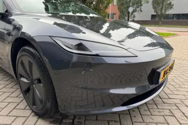 Tesla Model 3 (2025) thumbnail 4