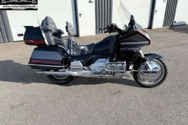 Honda GL (1993) thumbnail 2