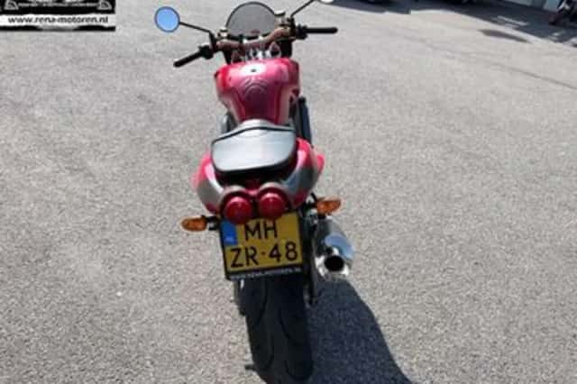 APRILIA TUONO (2003) thumbnail 4