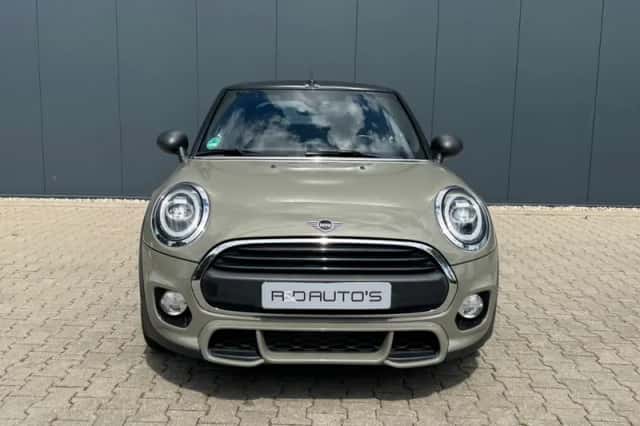 MINI Cabrio (2019) thumbnail 6