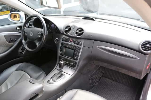 Mercedes-Benz CLK-Klasse (2004) thumbnail 4