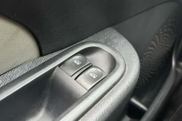 Renault Twingo (2011) thumbnail 4