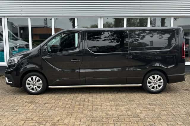 Renault Trafic (2023) thumbnail 6