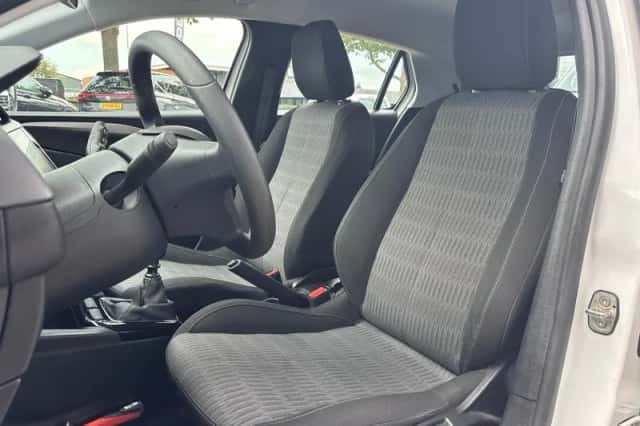 Opel Corsa (2021) thumbnail 2