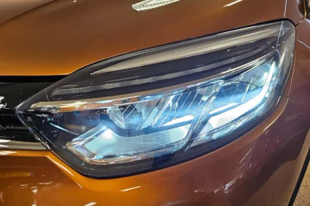 Renault Captur (2019) thumbnail 6