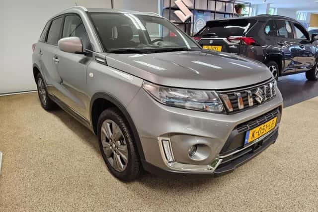 Suzuki Vitara (2021) thumbnail 3