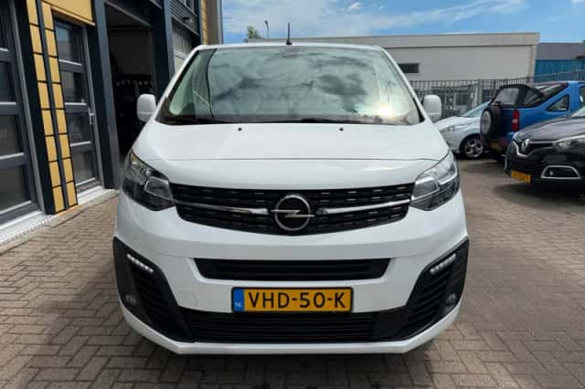 Opel Vivaro (2020) thumbnail 2