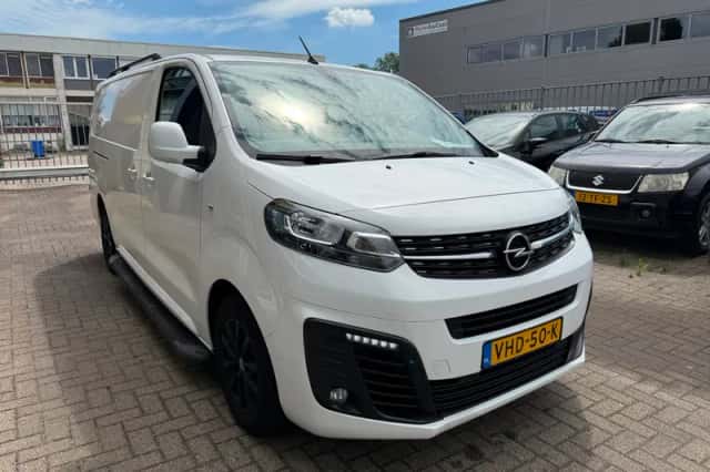 Opel Vivaro (2020) thumbnail 3