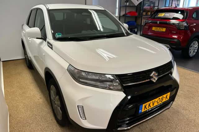 Suzuki Vitara (2025) thumbnail 3