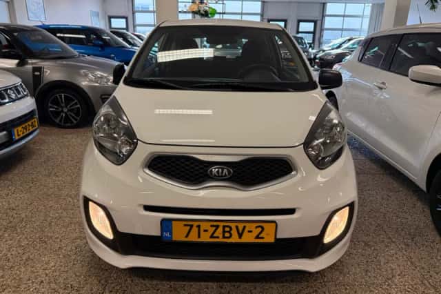Kia Picanto (2012) thumbnail 2